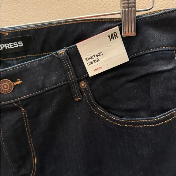 Express Dark Indigo Barely Boot Jeans nwt low rise 14R - Picture 3 of 3